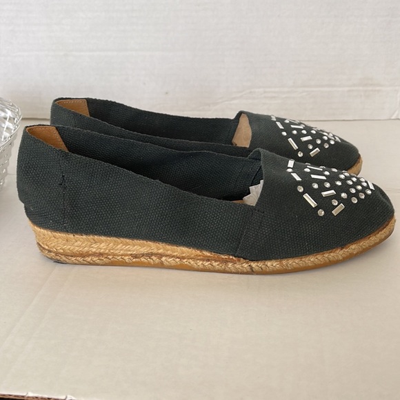 Stuart by Stuart Weitzman size 8 shoes - Picture 3 of 9